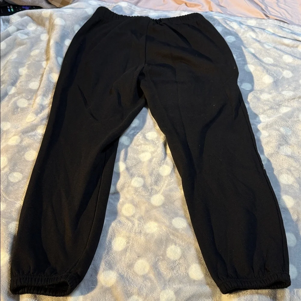 Sweatsuit - Picture 10 of 10